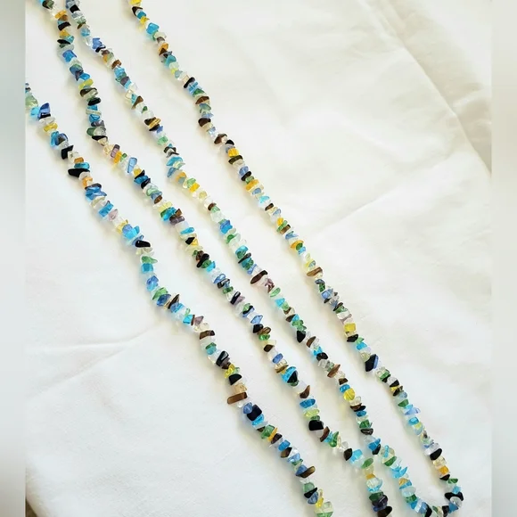 Two Long Strands Stone/ Glass Chips - Picture 10 of 12